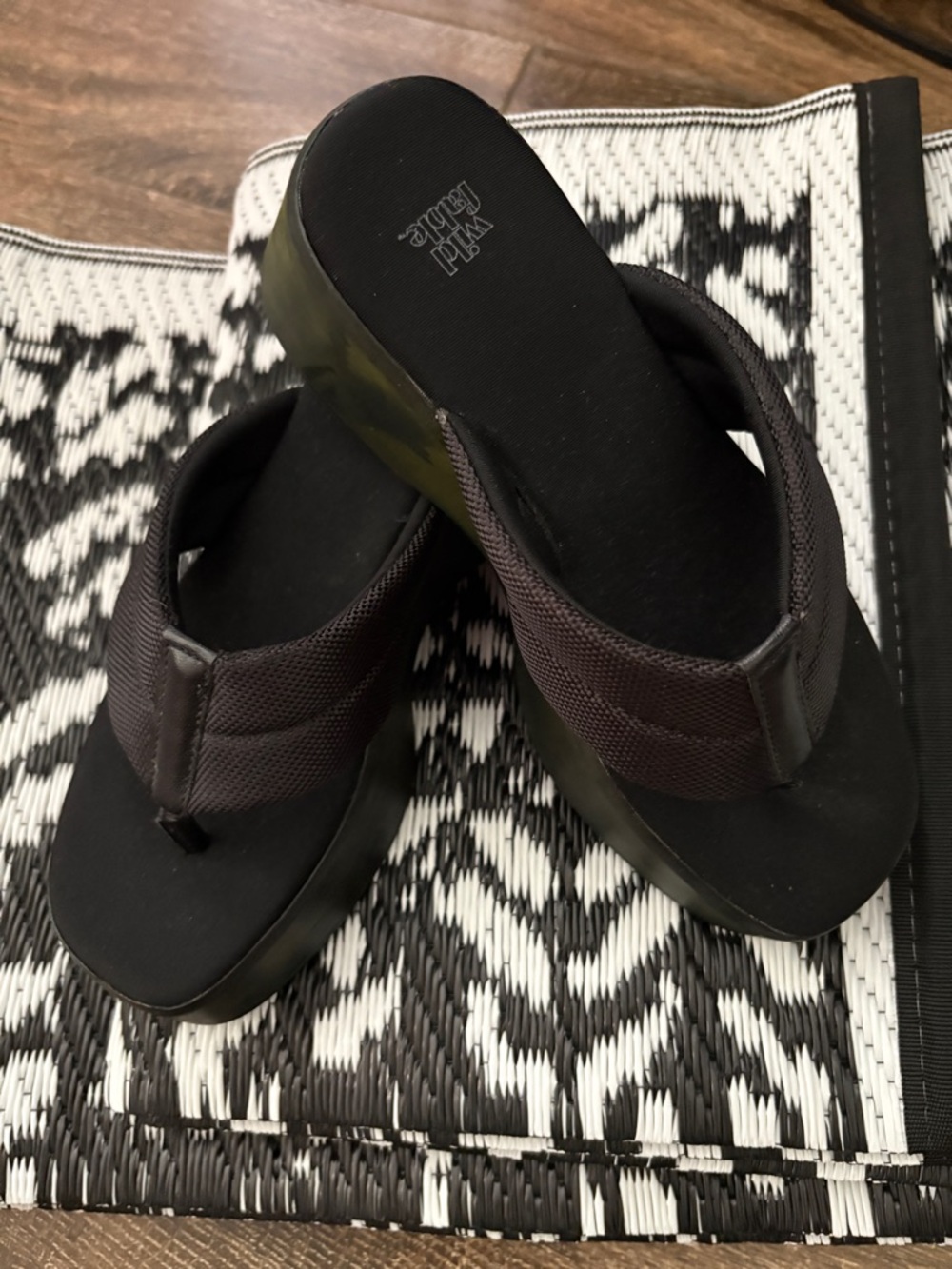 Wild Fable Black Platform Sandals